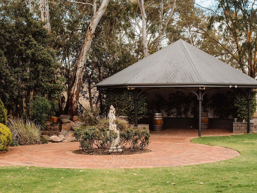 Mercure Barossa Valley 72/77