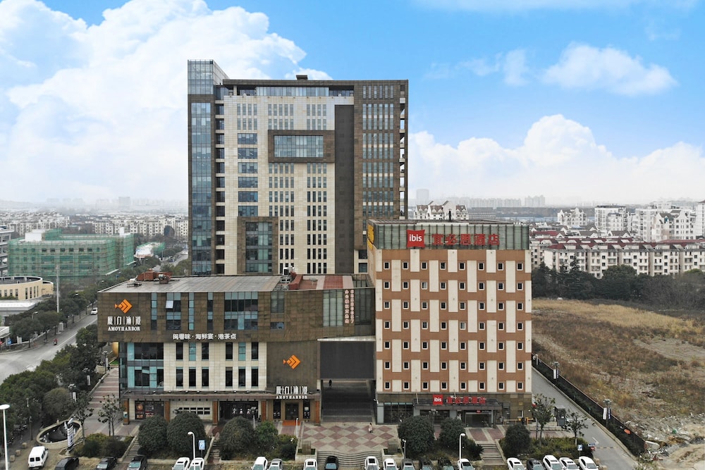ibis Shanghai Chengshan Road 1/33
