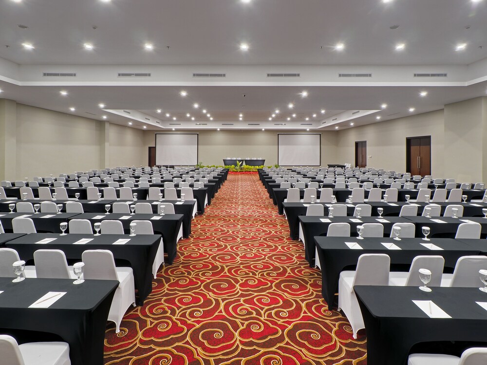d'primahotel Kualanamu 43/48