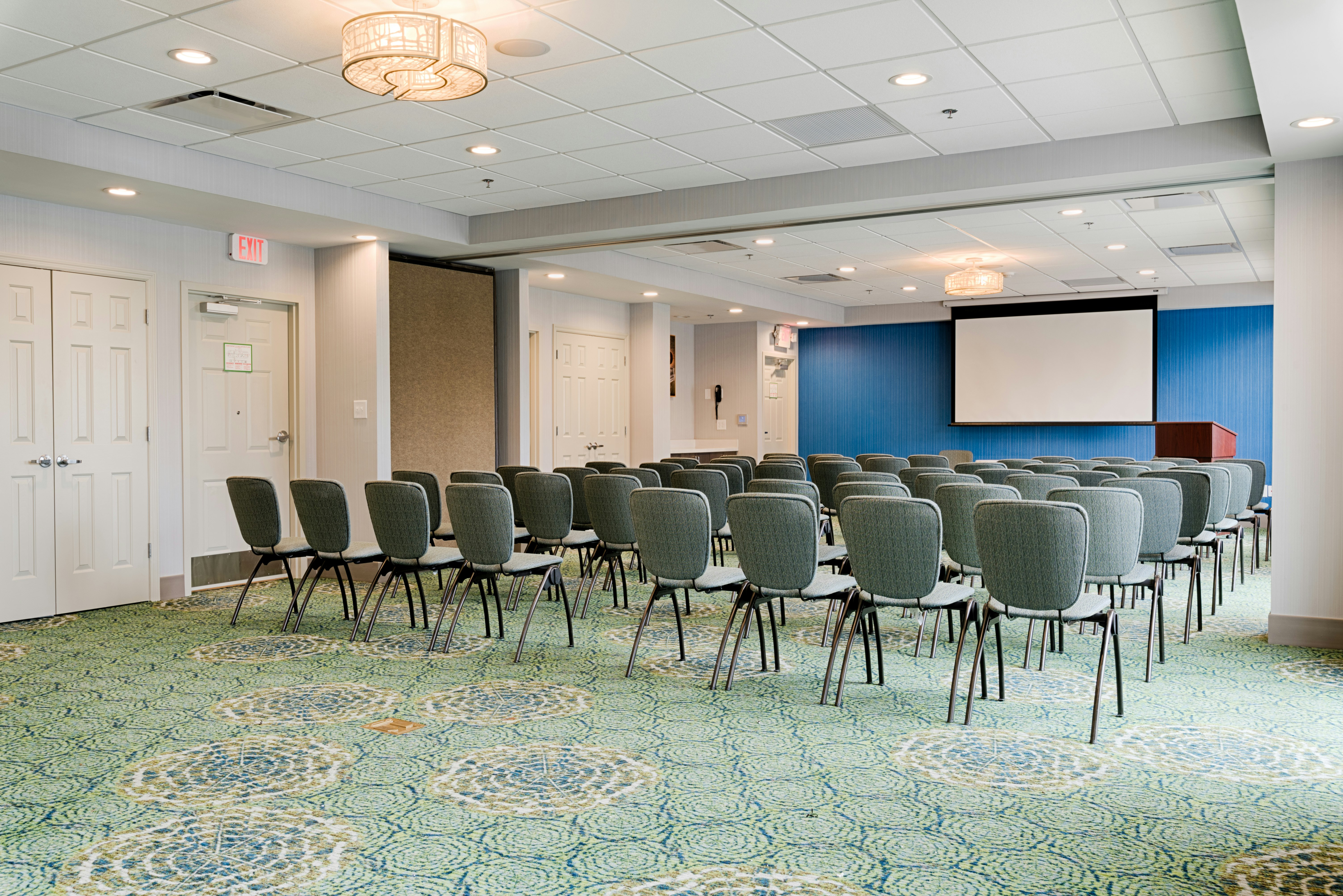 Holiday Inn Knoxville N - Merchant Drive 66/77