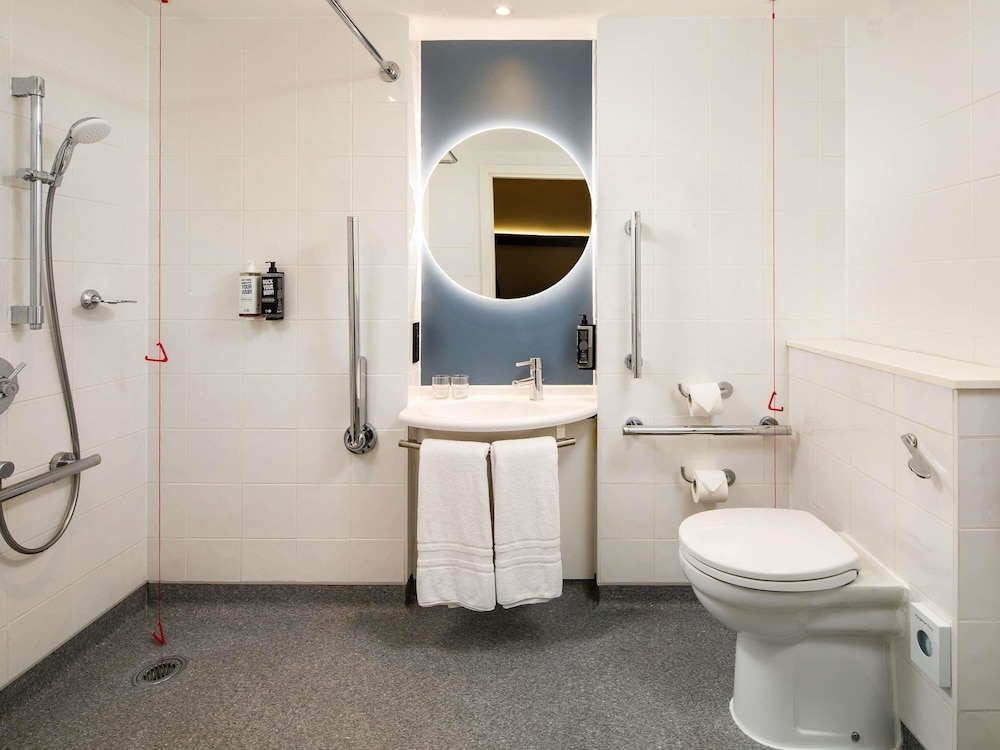 Ibis London Greenwich 73/73