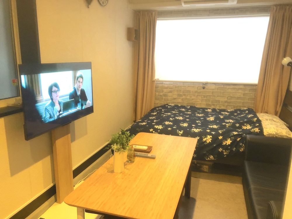 Tokyo Art House 40/49