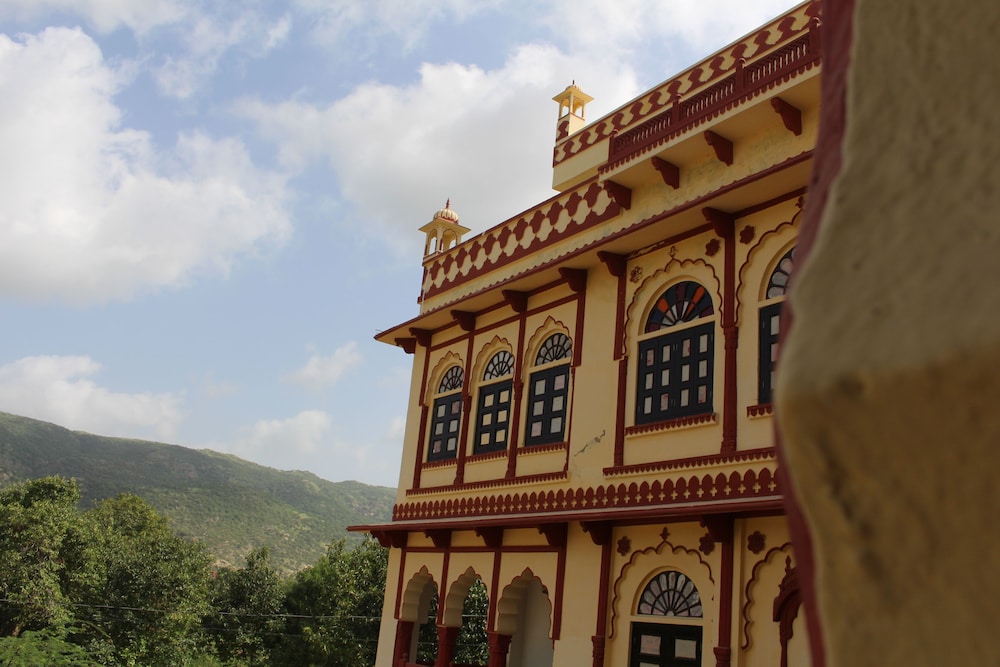 Moti Mahal - A Heritage Haveli 9/42