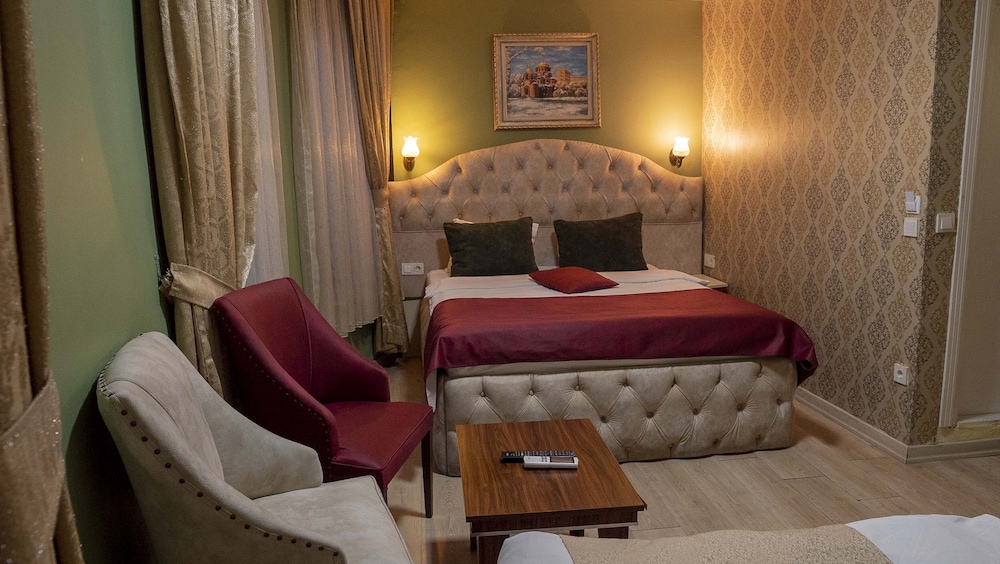 HOTEL MARA 7/62