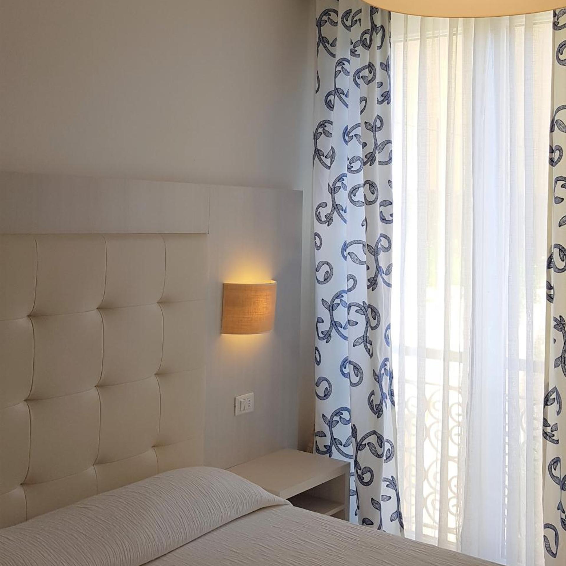 Albergo degli Amici 38/57