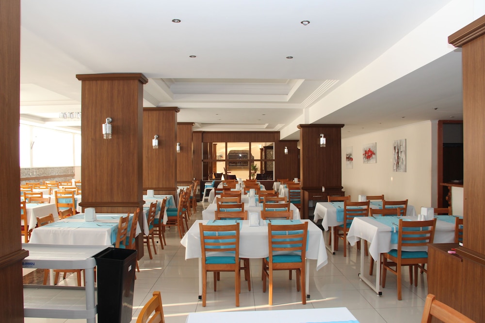 Mesut Hotel 33/45