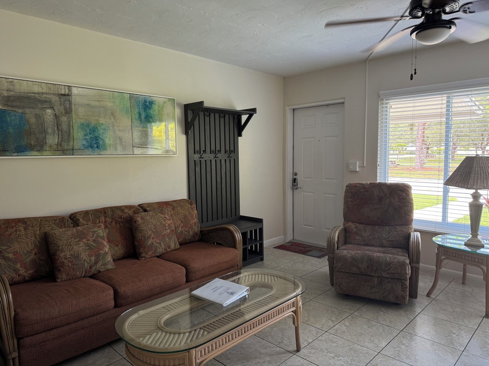 Tropical Villas of Venice Beach 47/71
