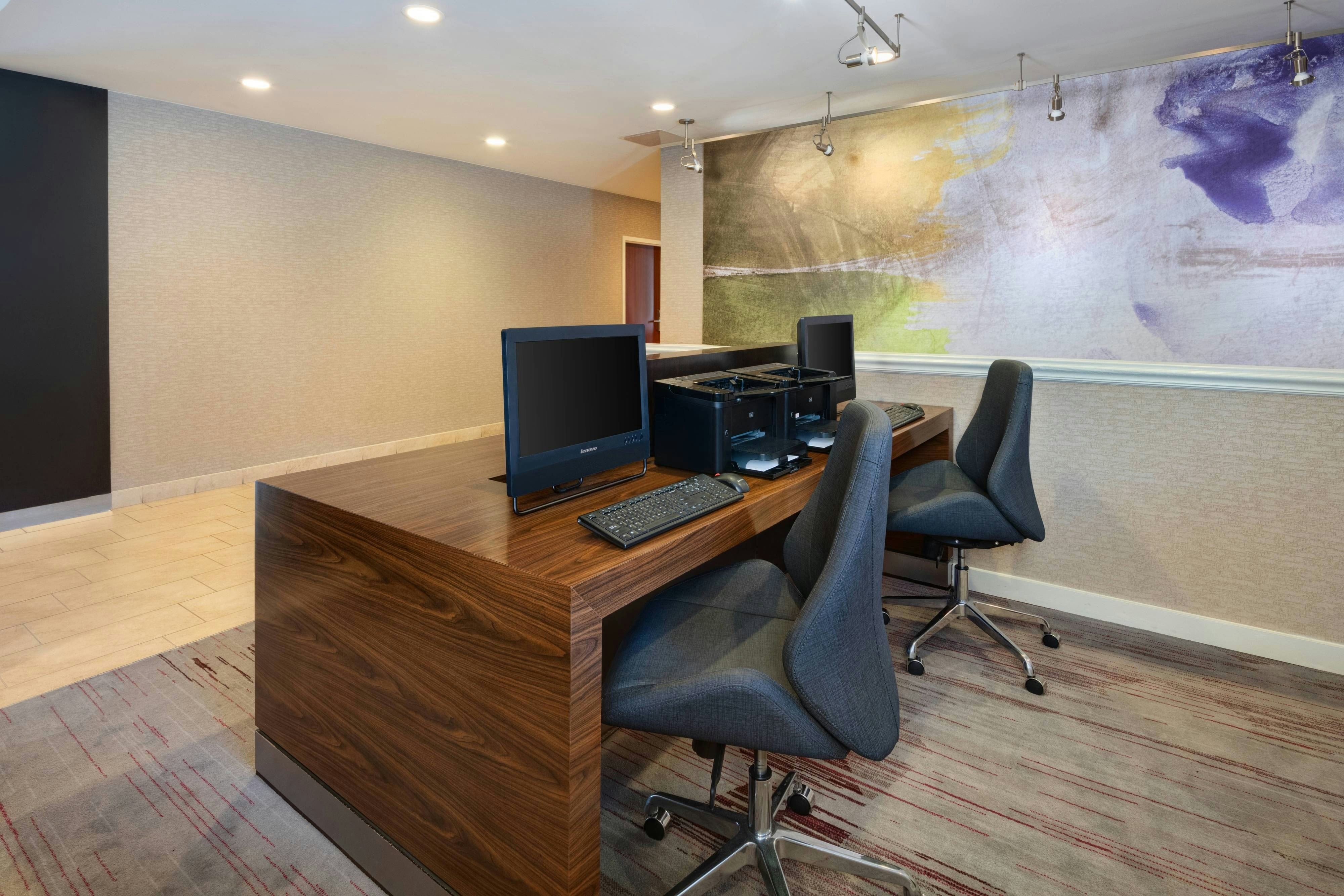 Courtyard By Marriott Atlanta Executive Park Emory 6/9