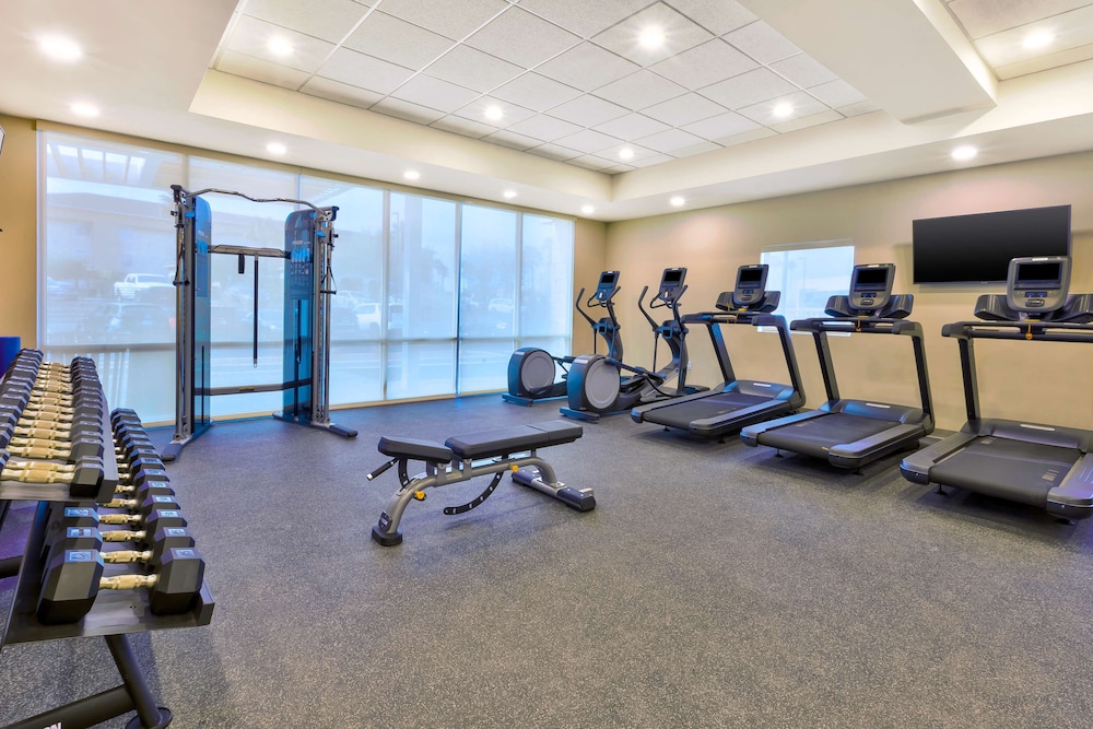 HOME2 SUITES BY HILTON TUCSON AIRPORT 24/47