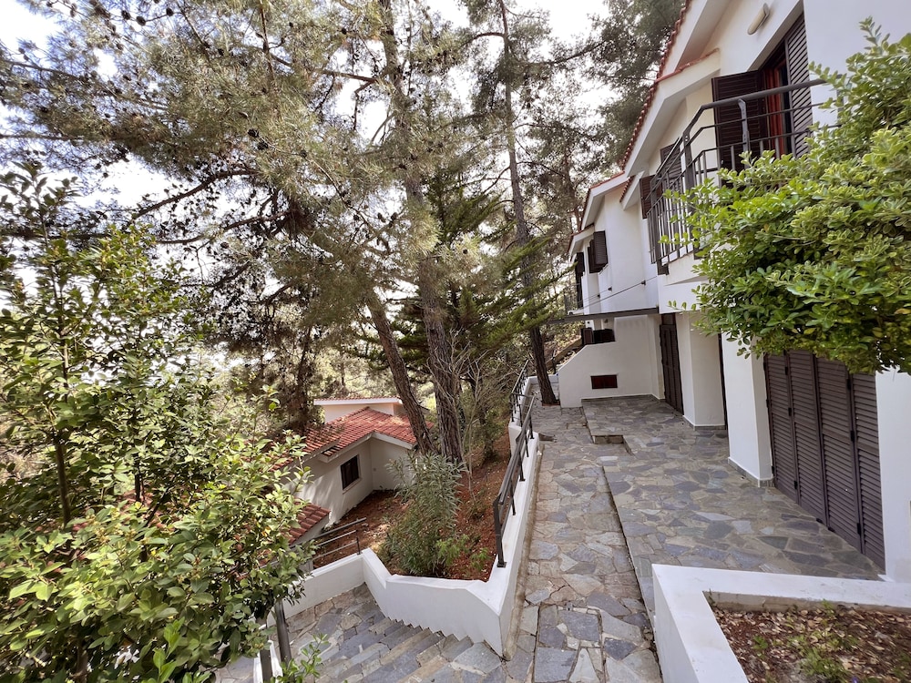 Poed Residence 28/50