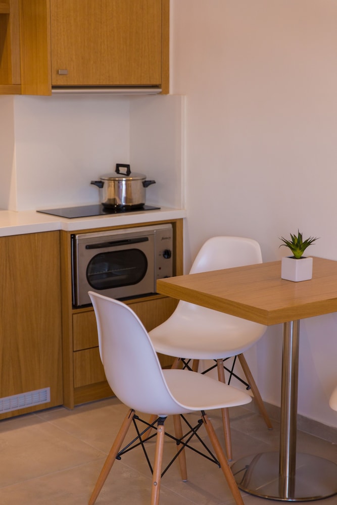 Eltina Hotel 36/50