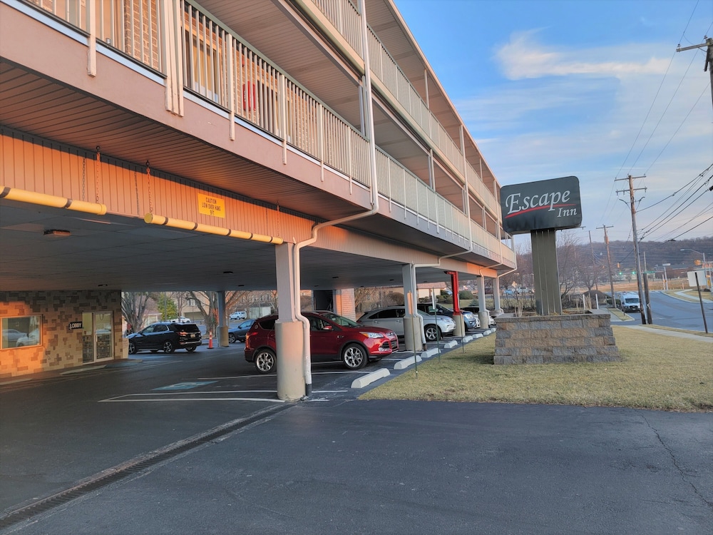 Escape Inn Hershey 6/25