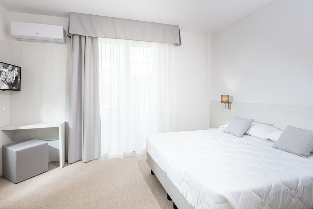 Hotel Centrale 11/50