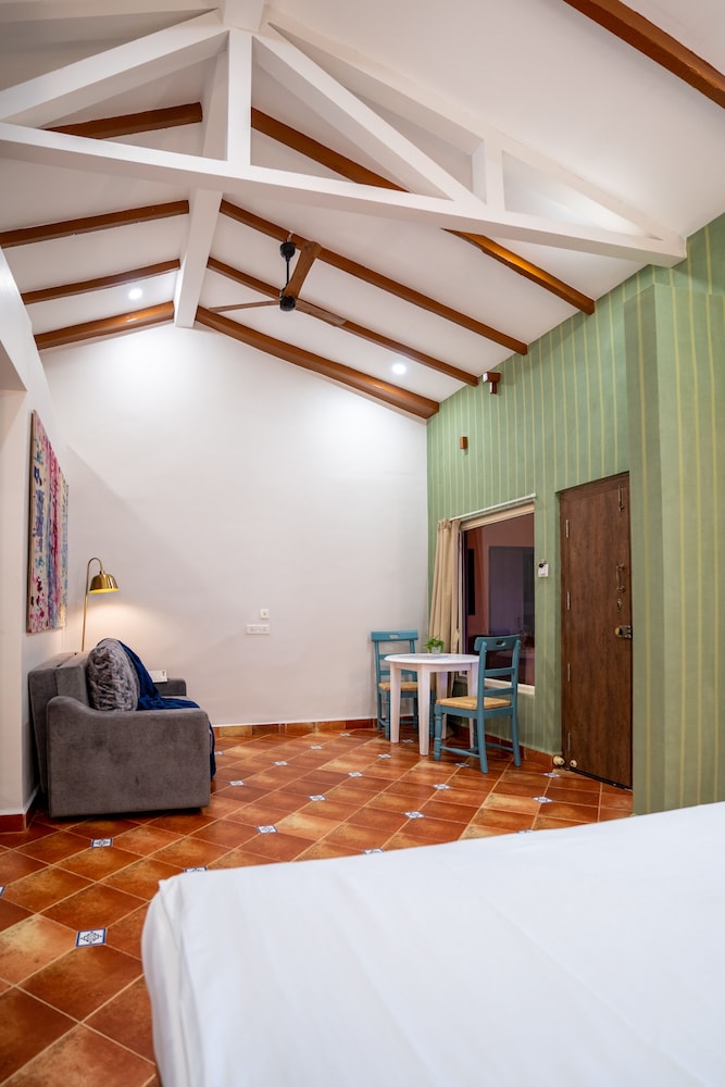 C'roque Beach Resort 15/50