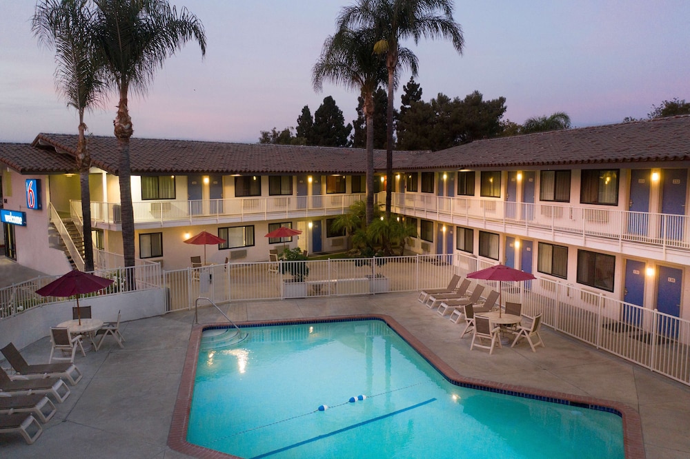 Motel6 Camarillo, CA in CAMARILLO - CA