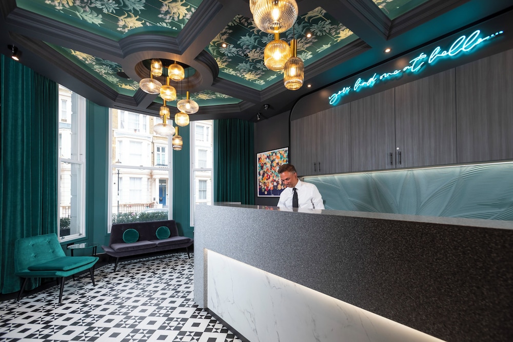 Brit Hotels Earls Court 15/54