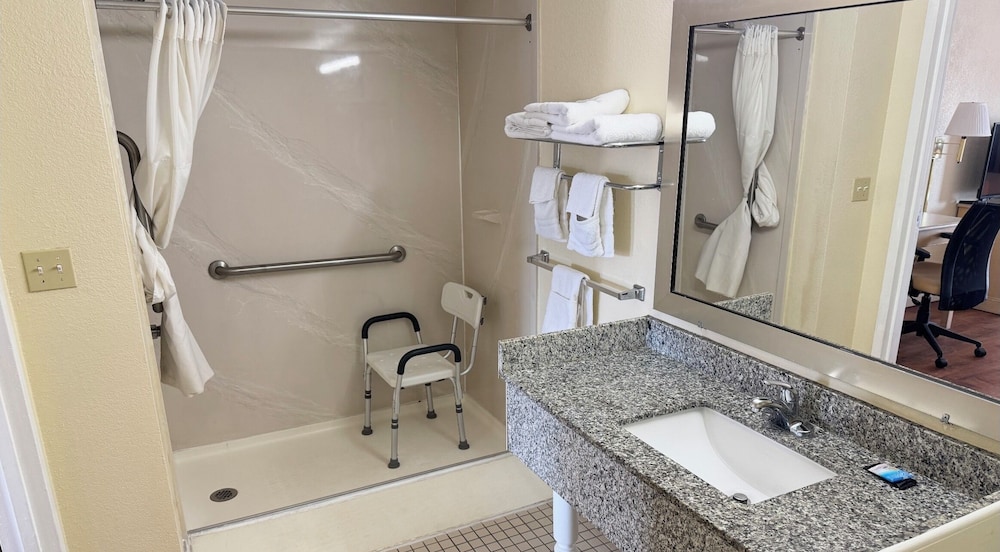Hole Inn the Wall Hotel - Sunset Plaza - Fort Walton Beach 48/50
