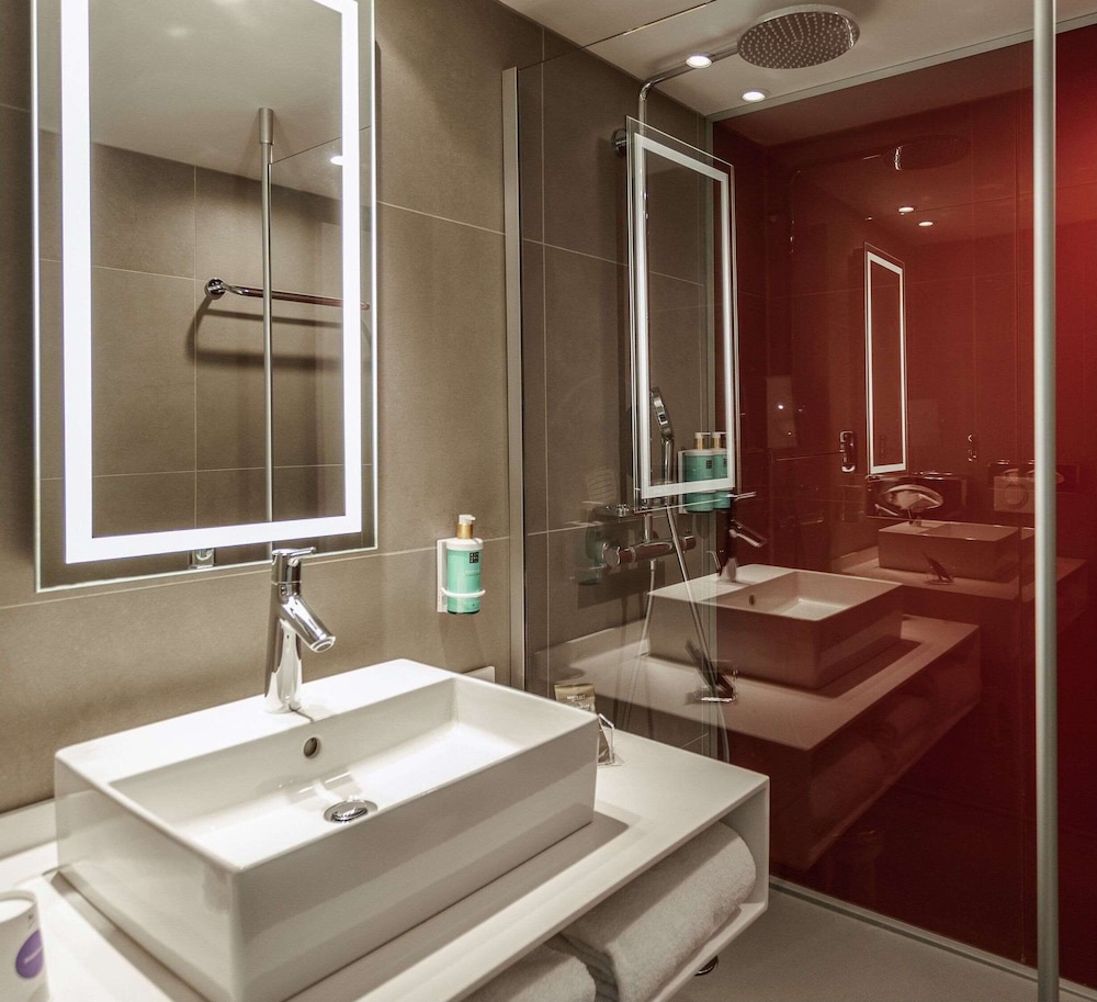 Novotel Valence Sud 48/48