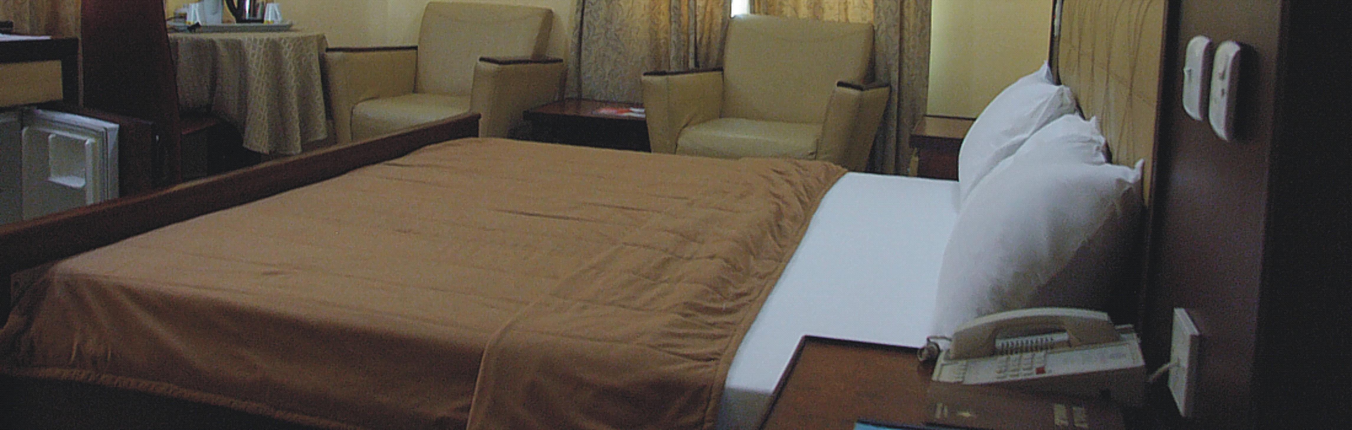 Newcastle Hotel Lekki 12/29
