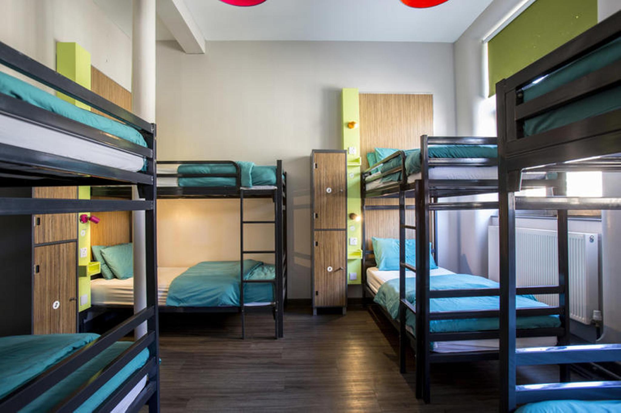 8 Beds Dorm