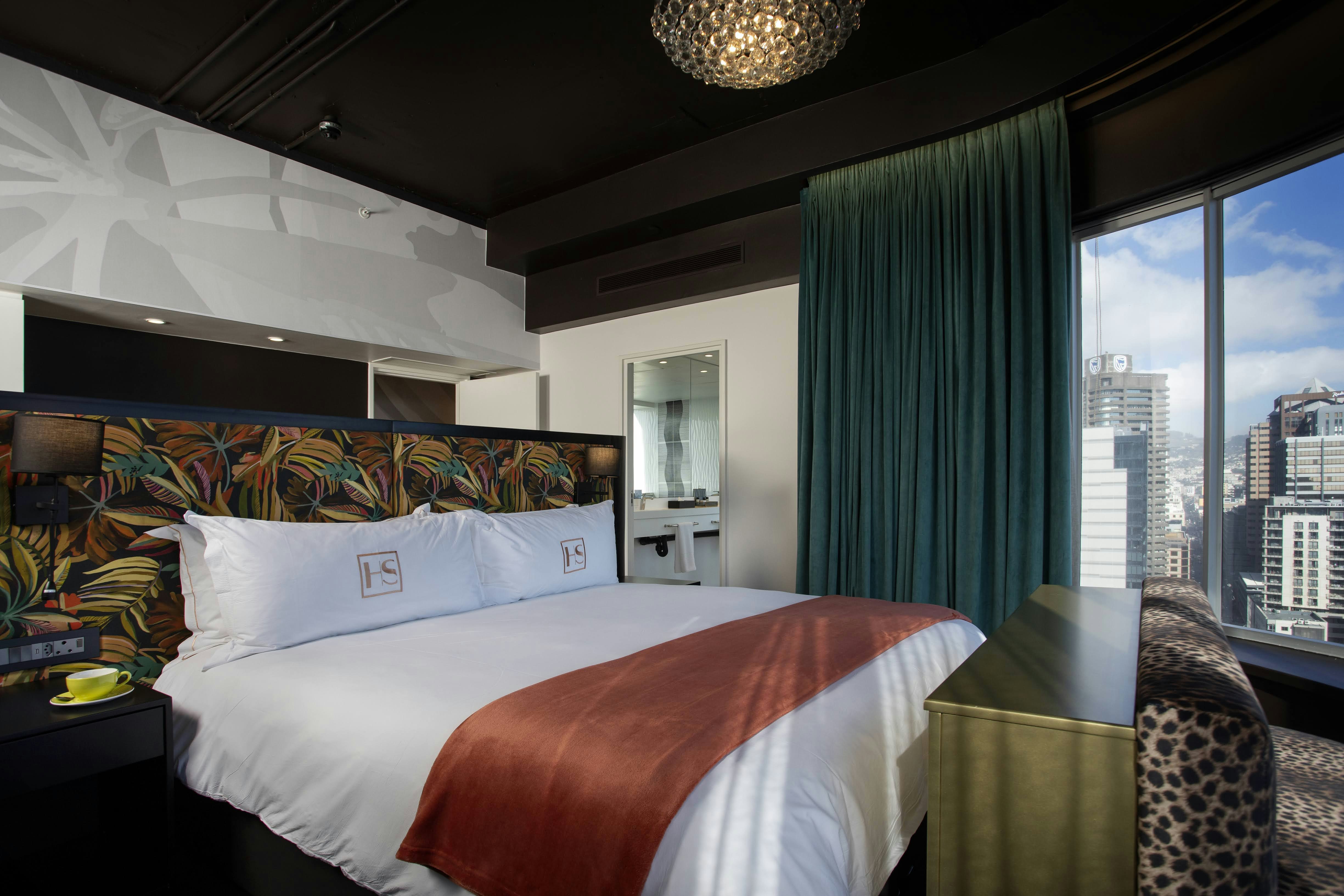 Hotel Sky Cape Town 10/50