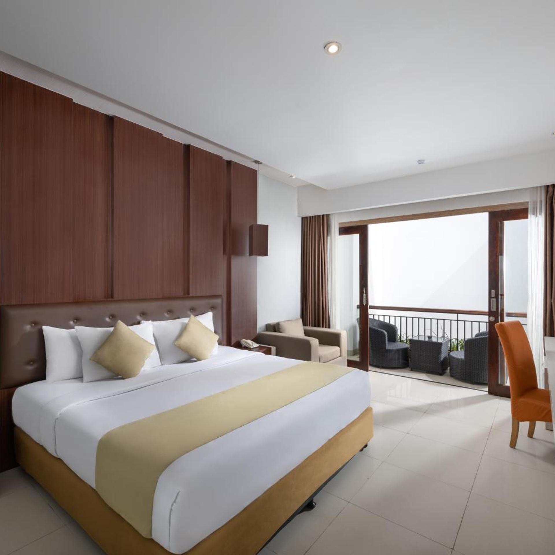 Deluxe, Double or Twin Bed, No View