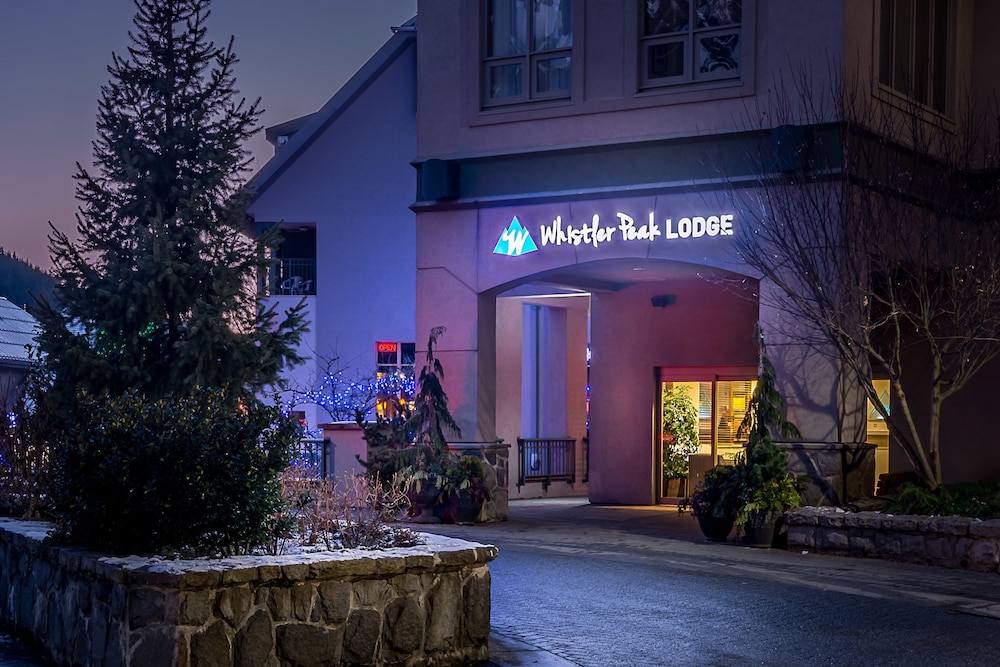 Whistler Peak Lodge 3/53