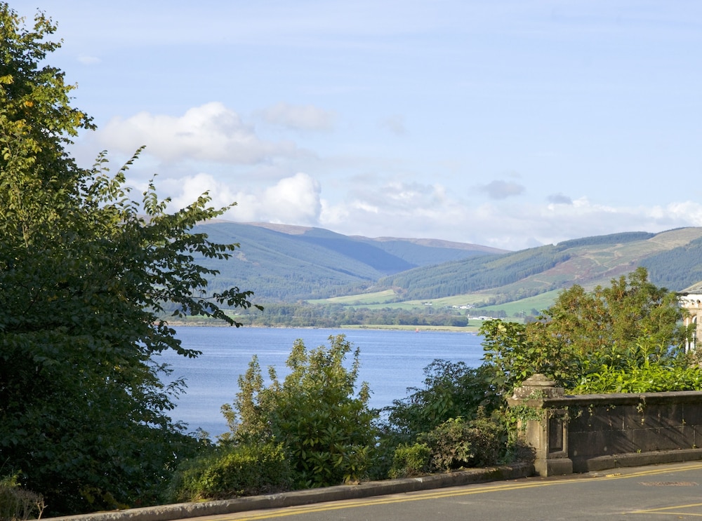 Glenburn Hotel 3/42