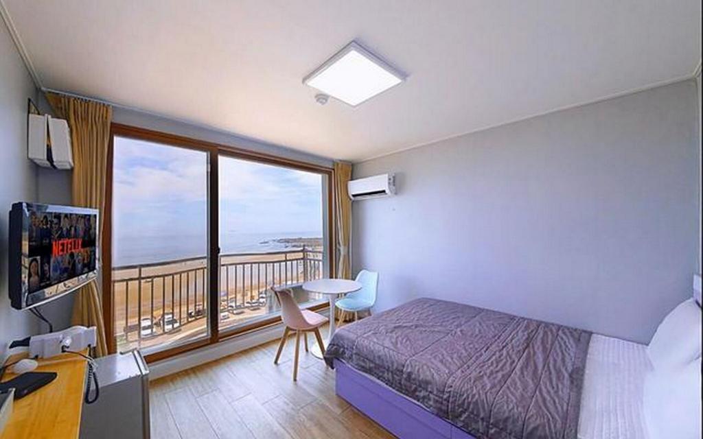 Anmyeondo Ocean Beach Motel 13/70