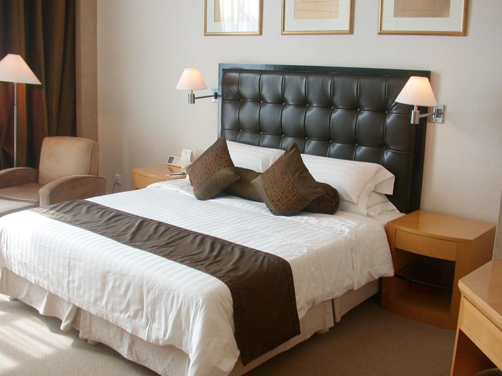 Deluxe, Double Bed