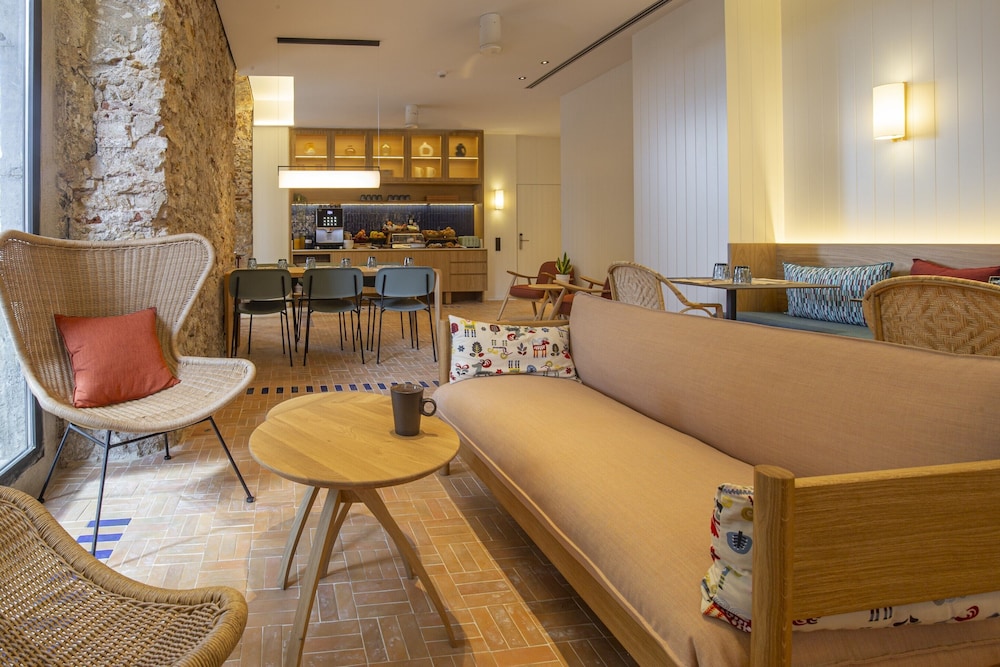 Port Plaza Apartments 19/42