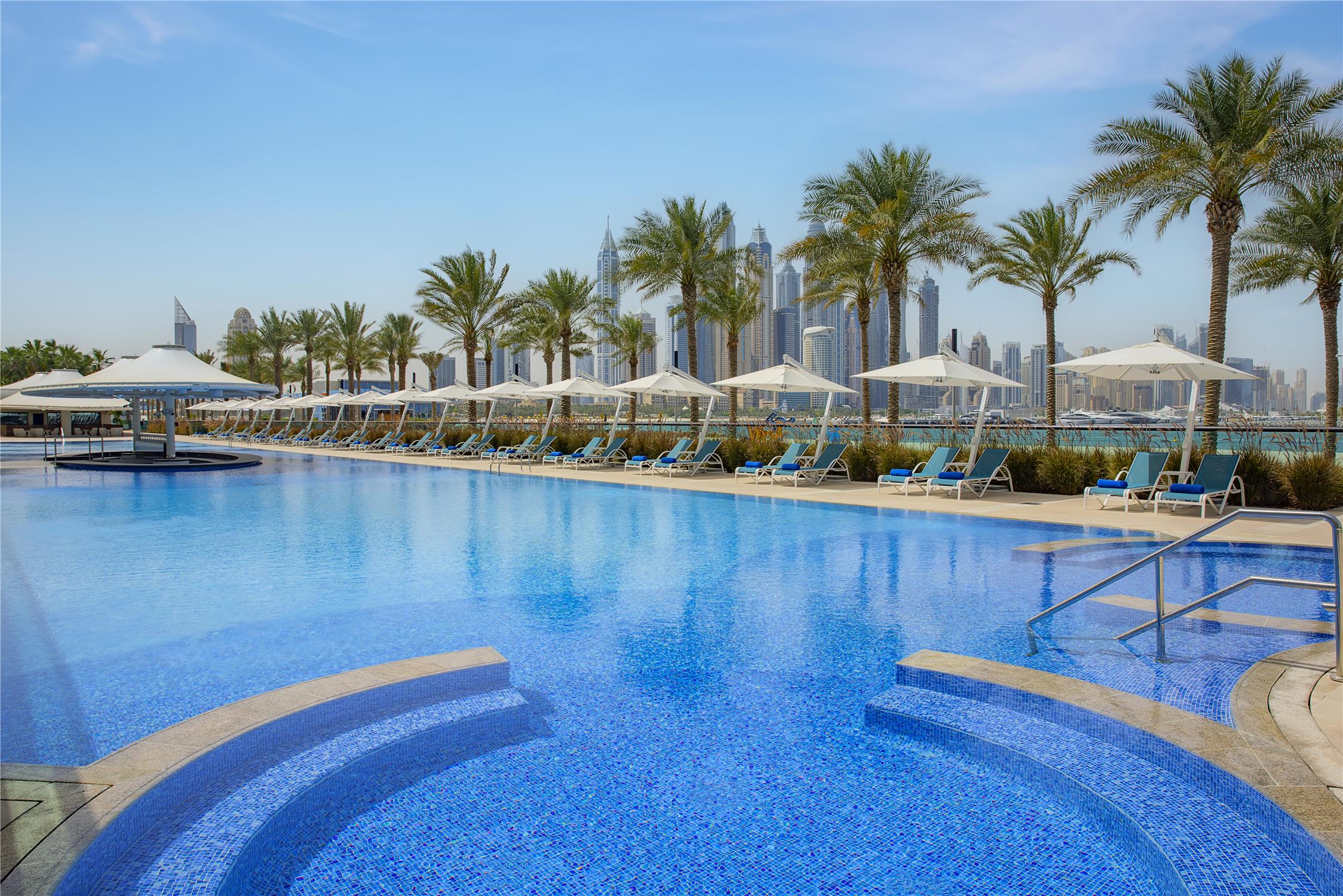 Hilton the Palm 33/82