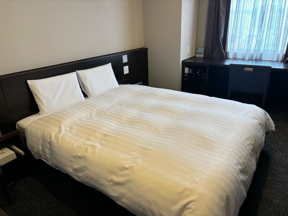 DELUXE, QUEEN BED