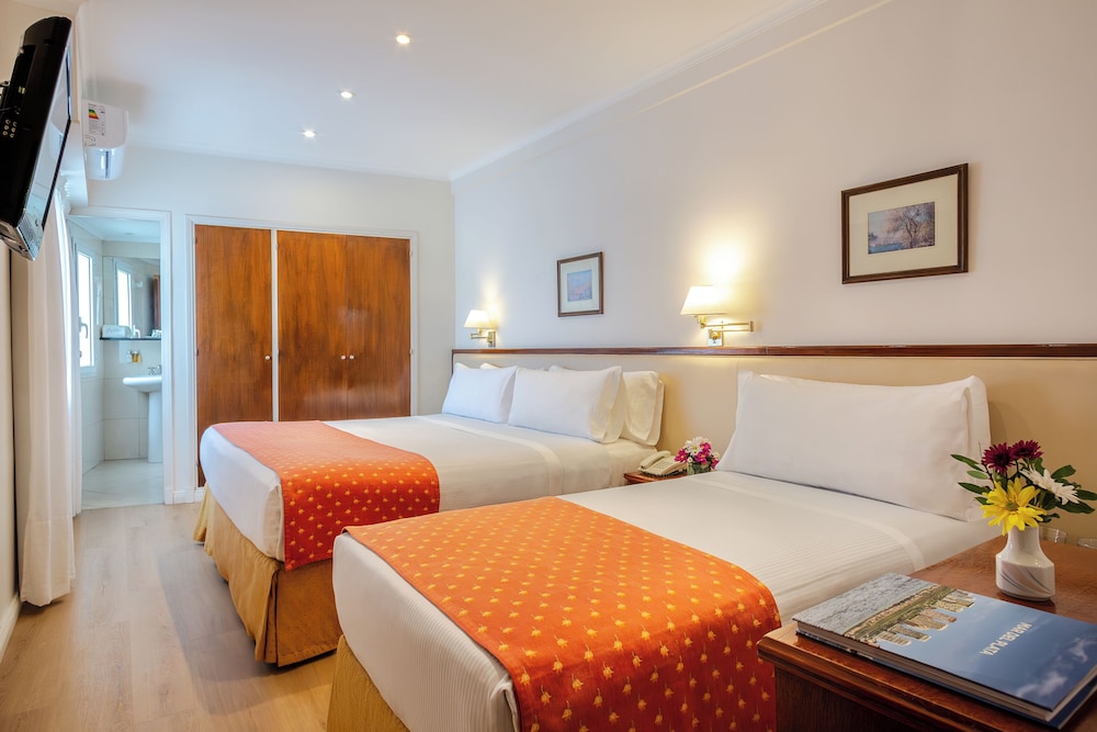 Hotel Iruna 29/72