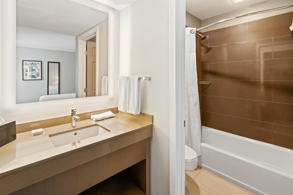 Room, King Bed, Den، Hyatt House Boston/Burlington 4/4