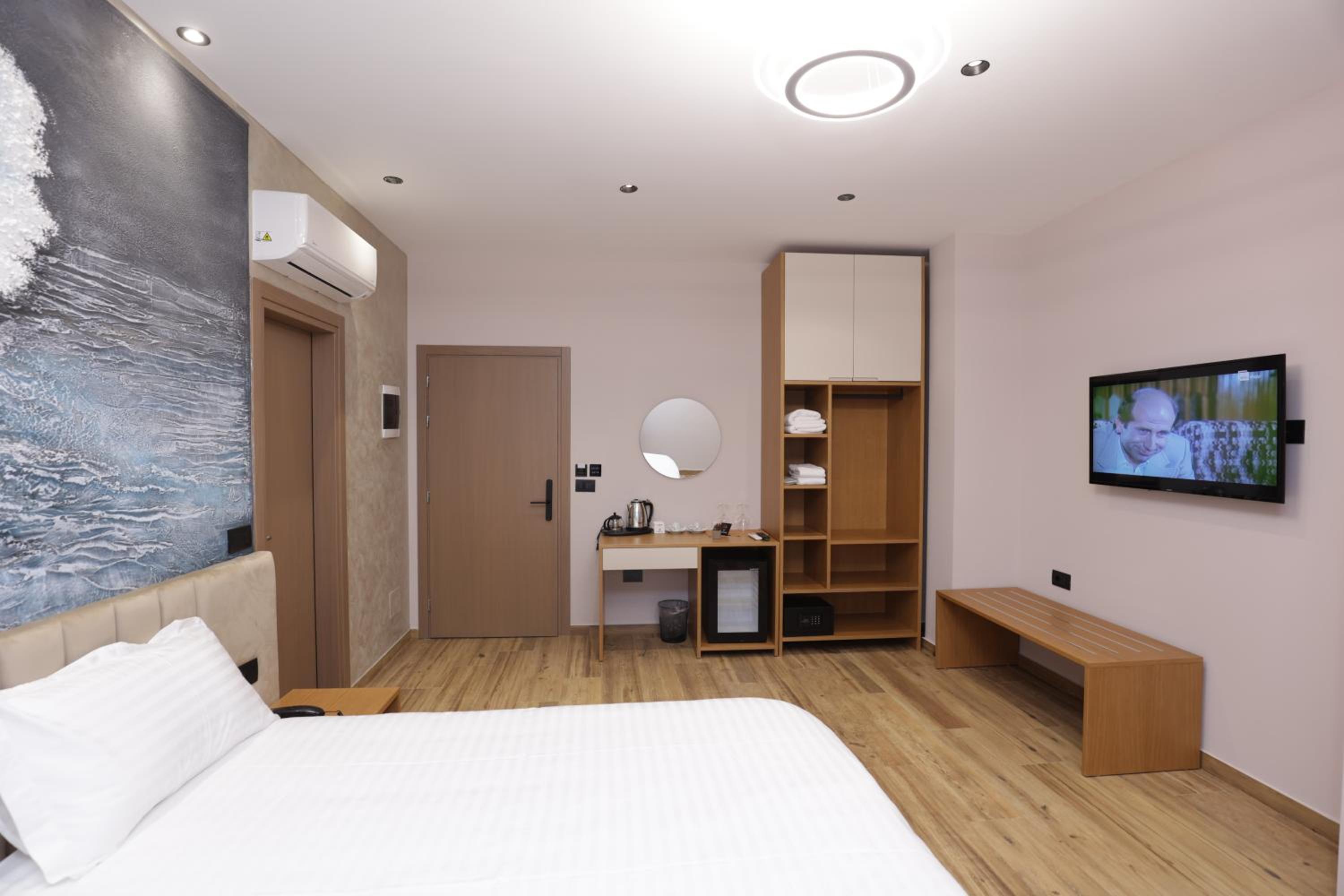 Residence Inn Tirana 16/28