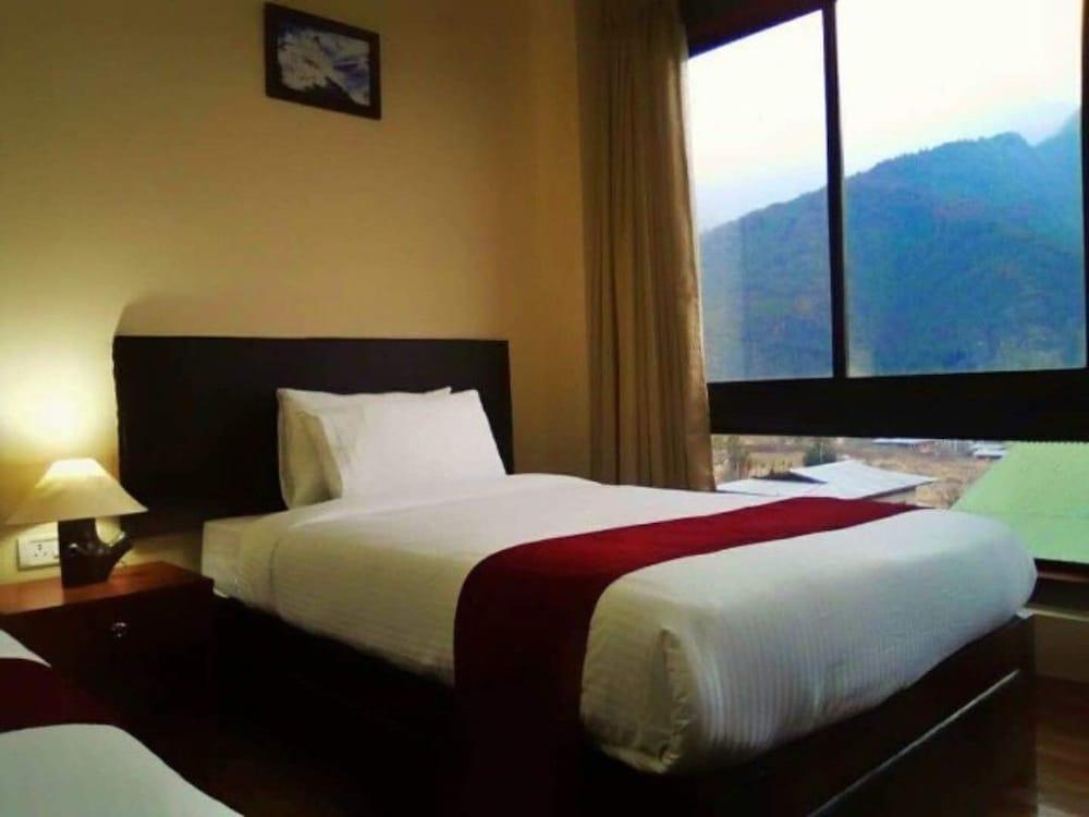 Soenam Tsokhang Resort 12/25