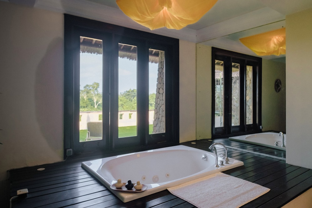 Anhera Suite and Spa 17/48