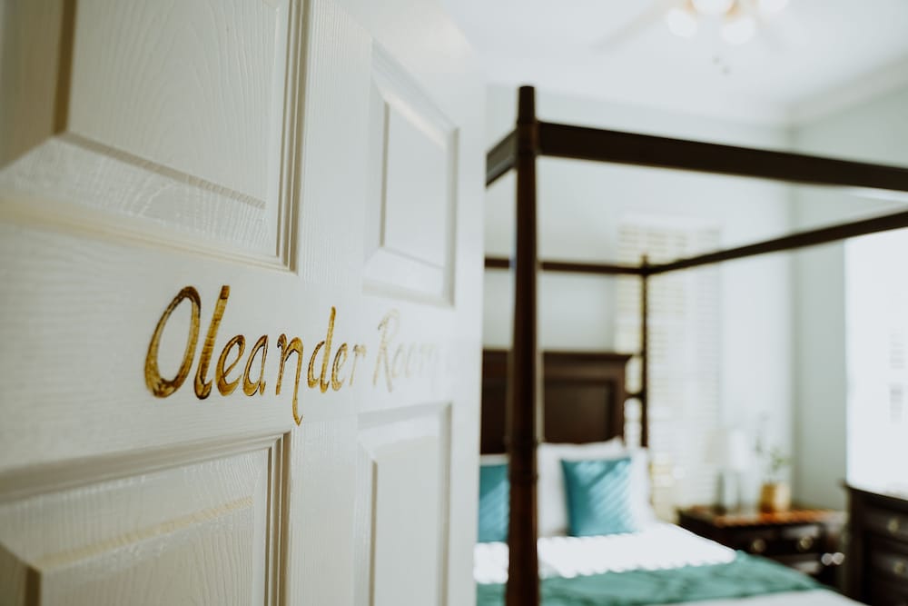 Shangri-La Bed & Breakfast 22/50