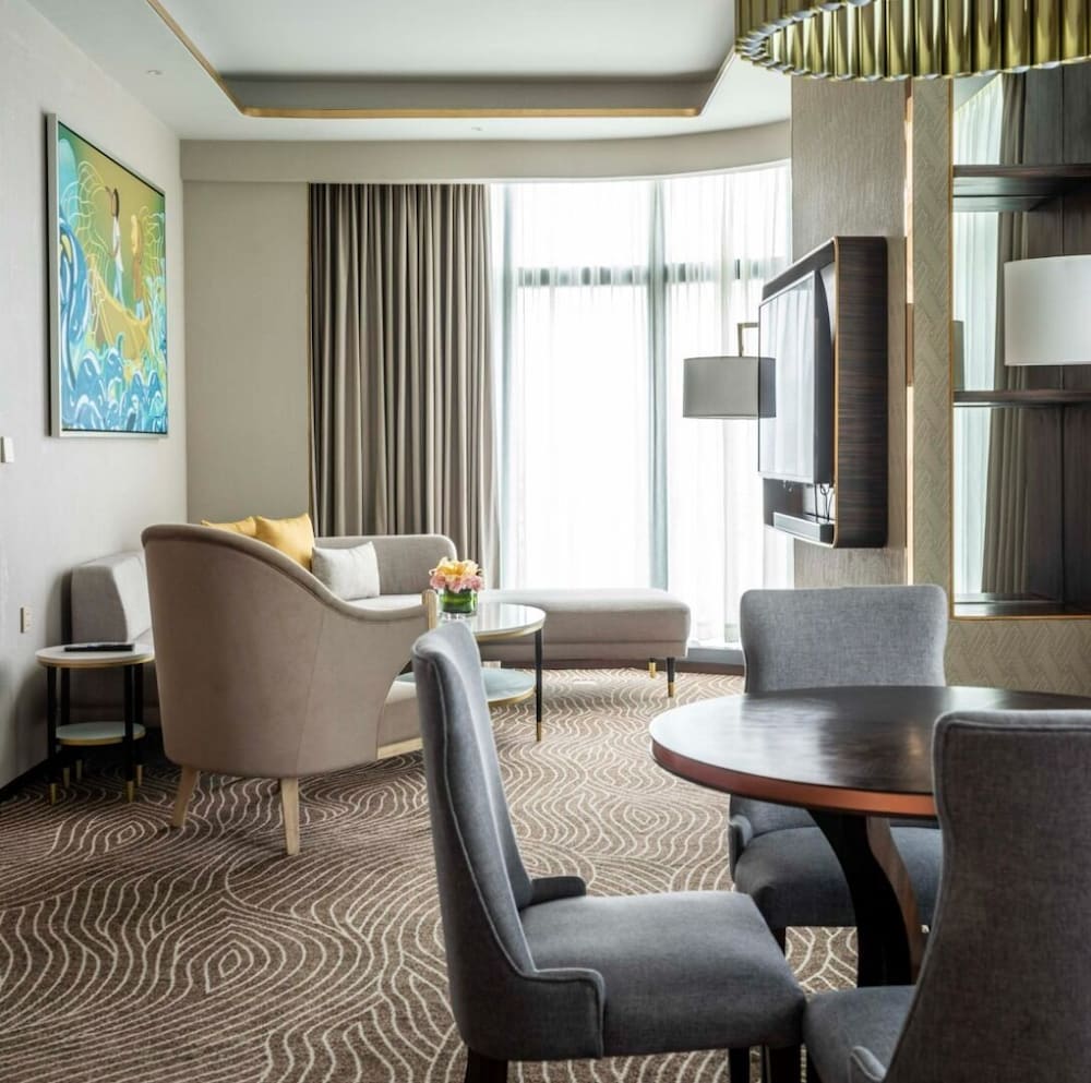 Fili Hotel at NUSTAR Resort & Casino Cebu 37/53