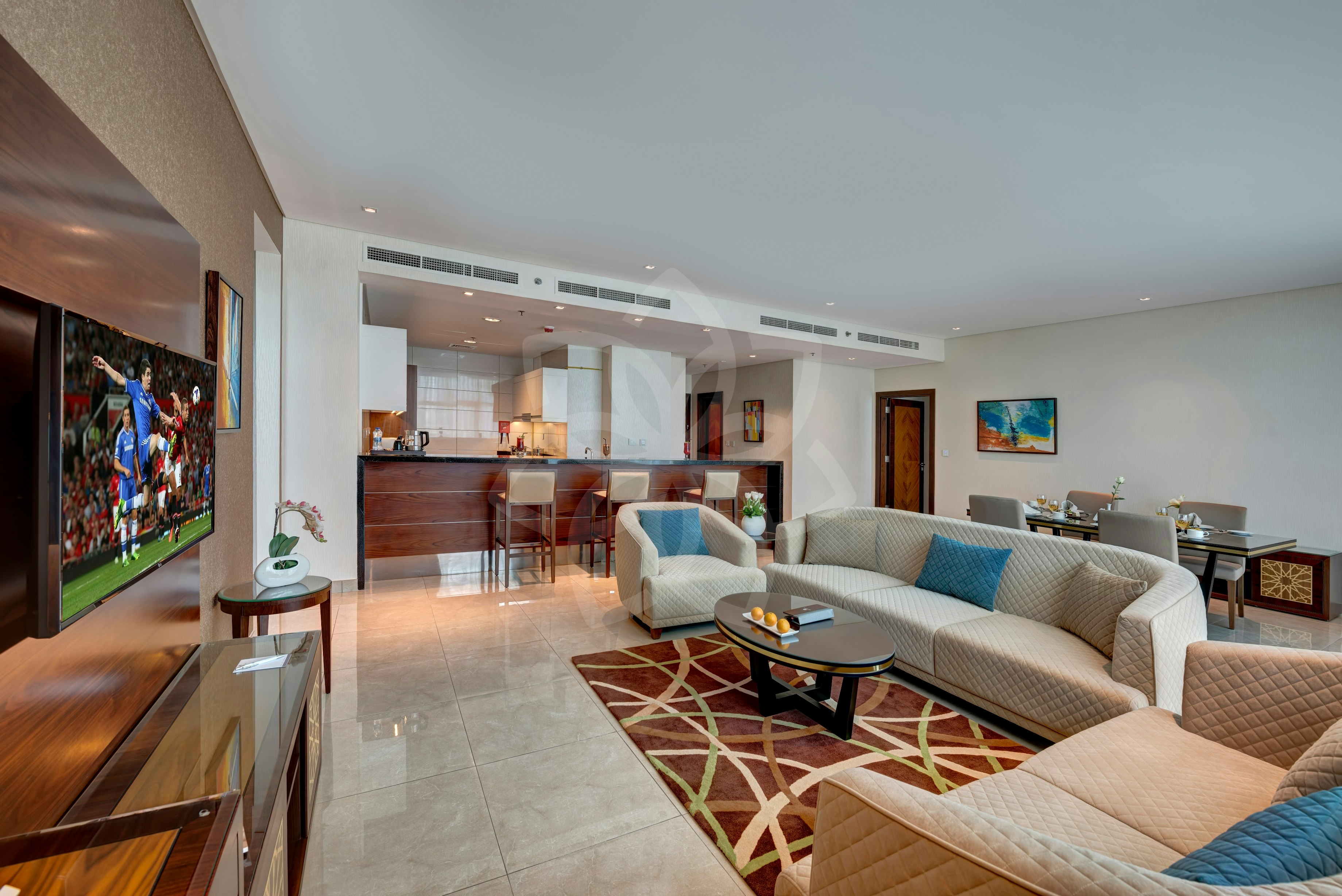 Royal Continental Suites 16/26