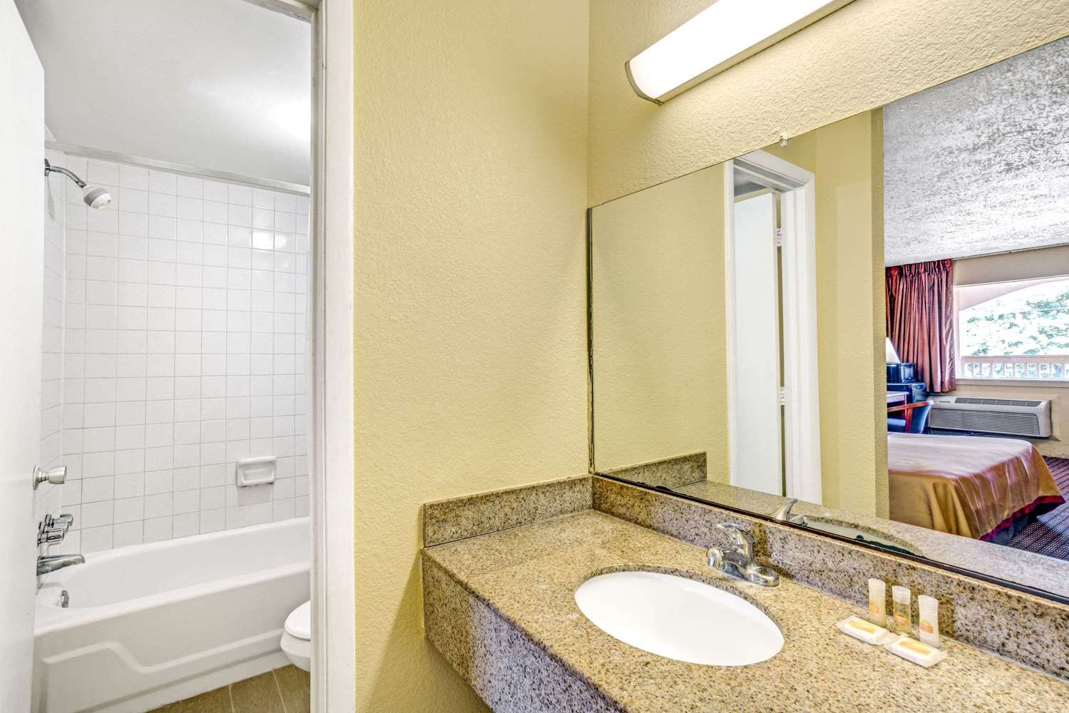 Days Inn by Wyndham Chesapeake 41/45