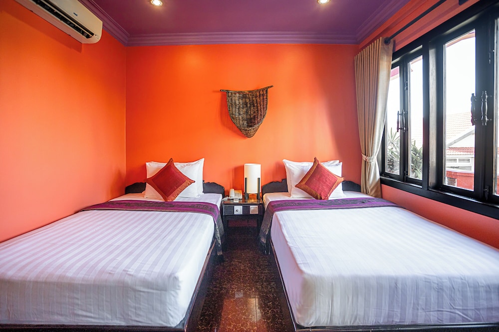 Golden Butterfly Villa 18/50