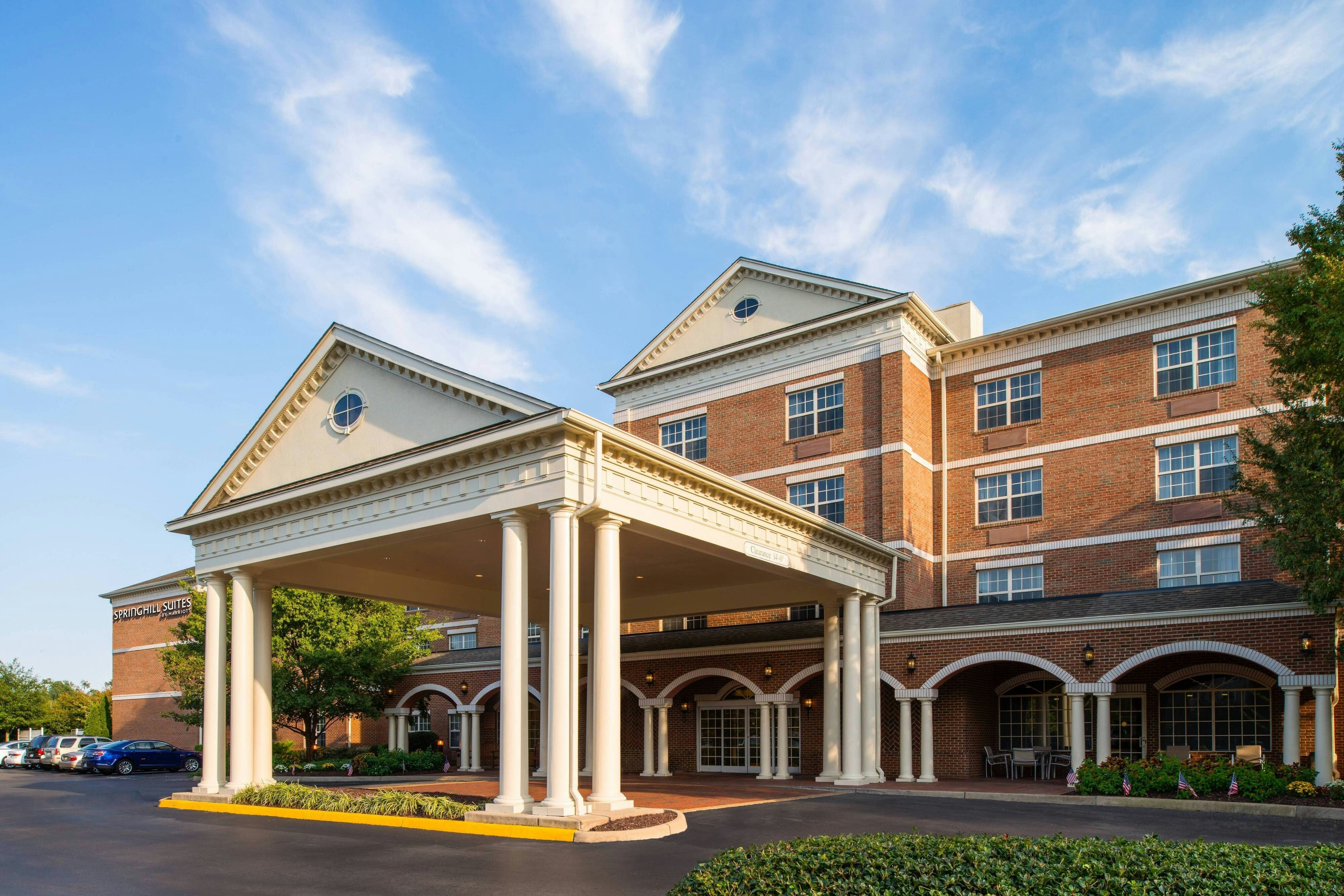 Springhill Suites 2/48