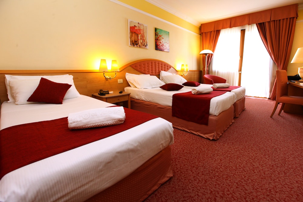 Villa Fiorita Hotel 8/50