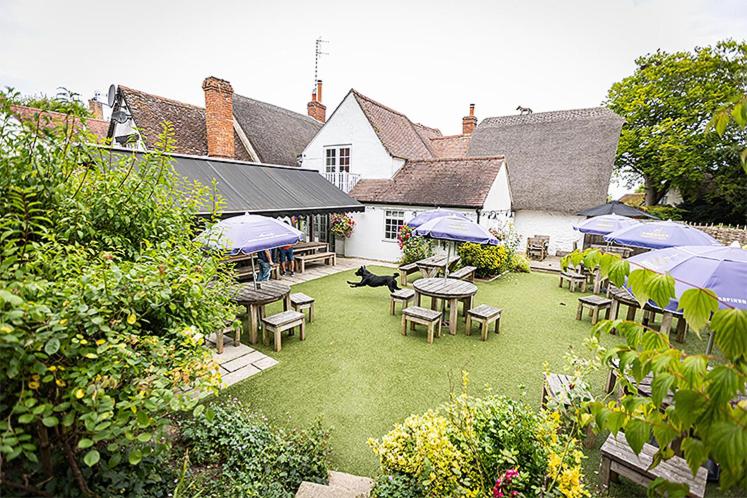White Horse Inn 16/21