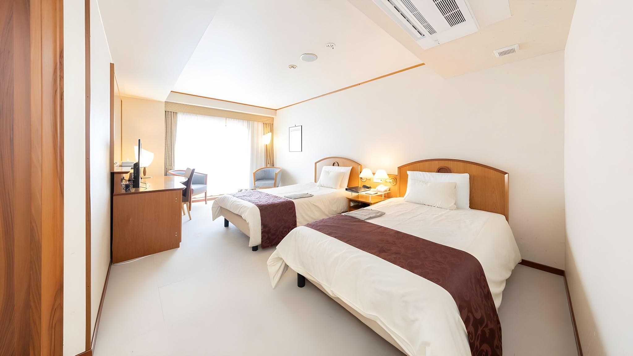Standard, Twin Beds, Jetted Tub