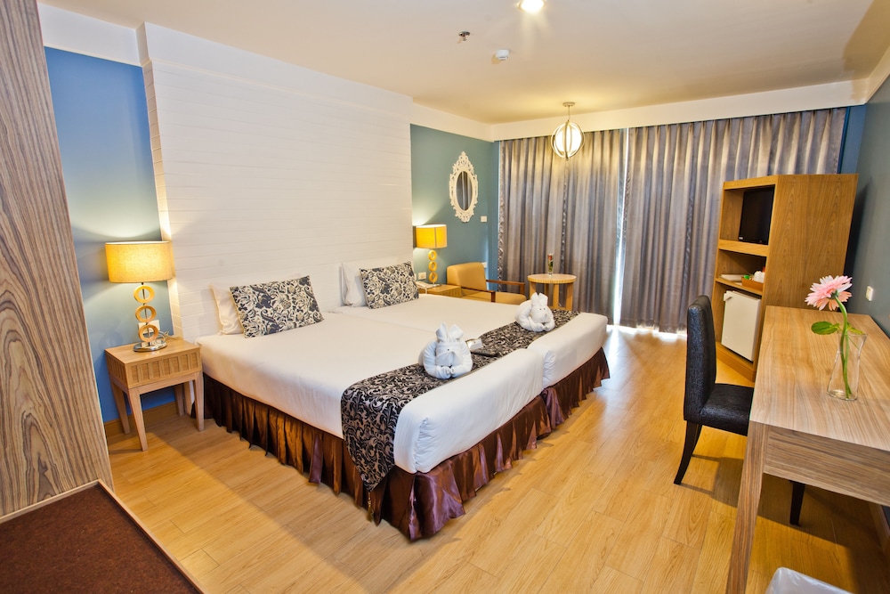 Paradise Hotel 29/64