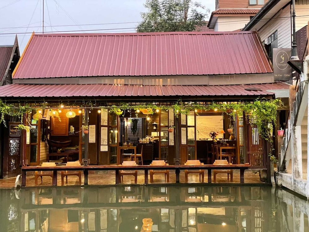 Thanicha Resort Amphawa 3/72