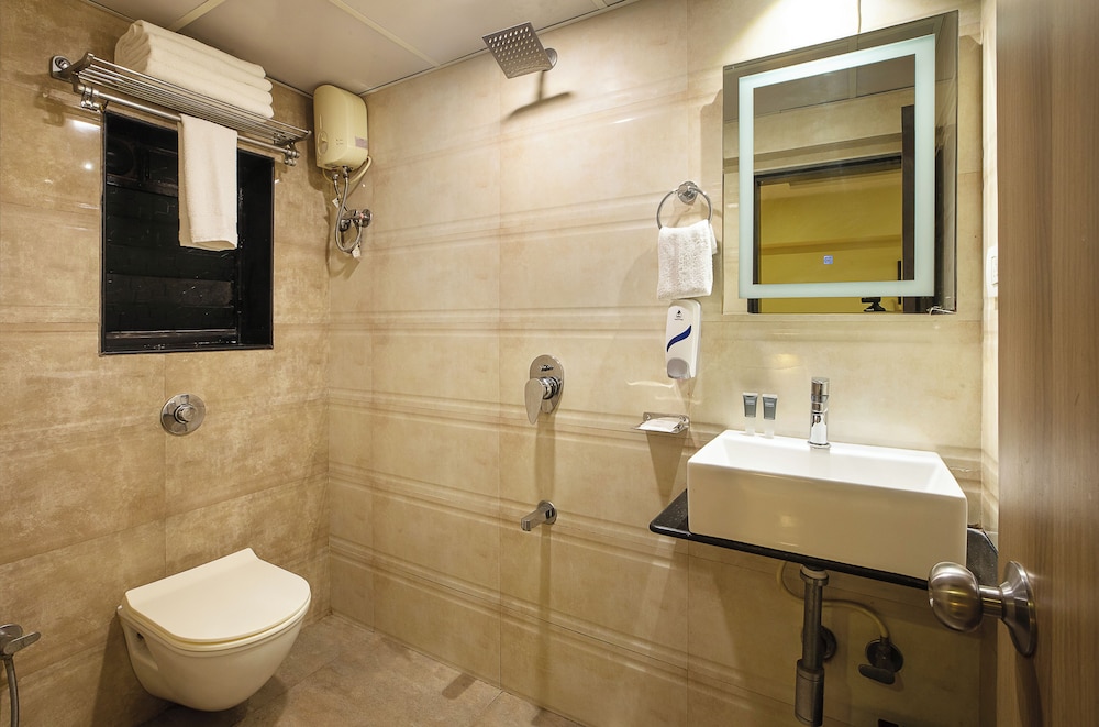 HOTEL AVON RUBY 49/54